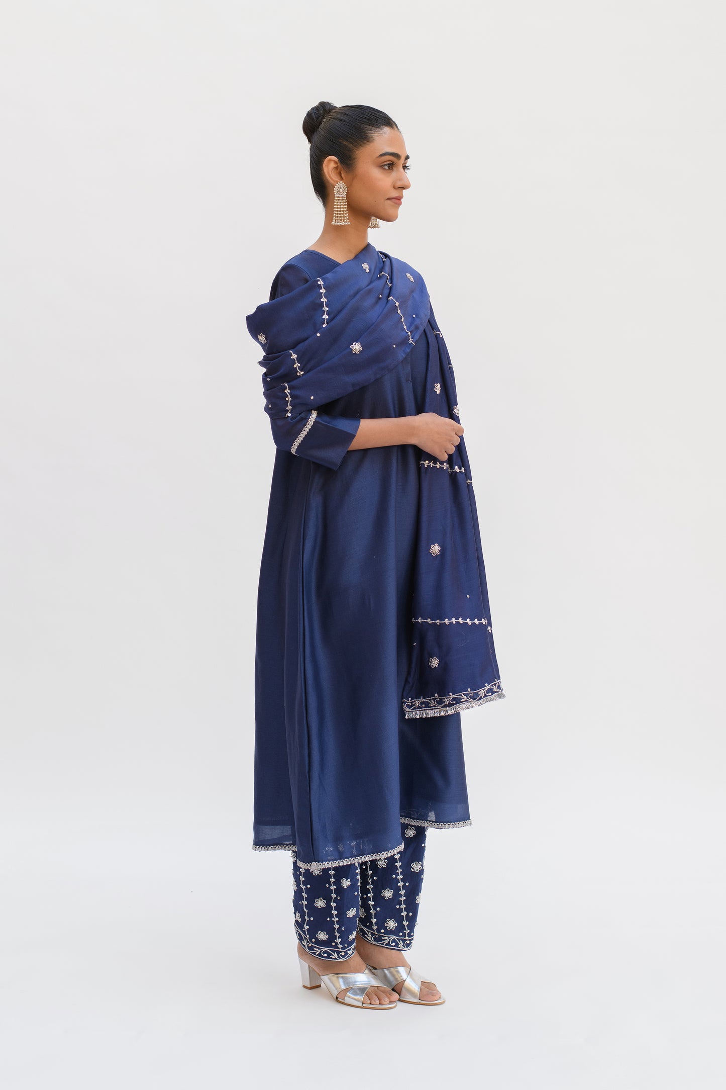 DAULAT NEEL