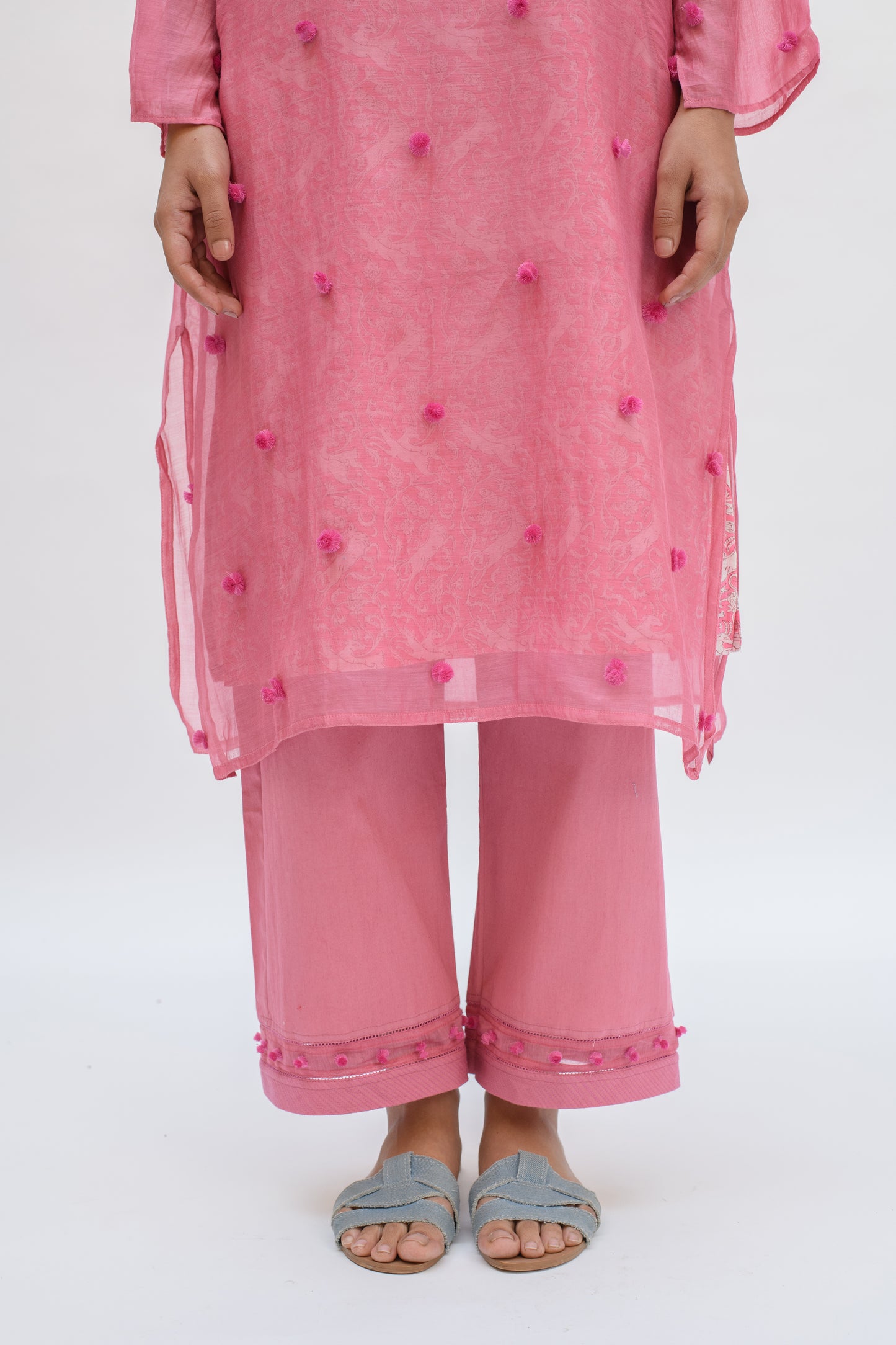 MUNMUN PINK