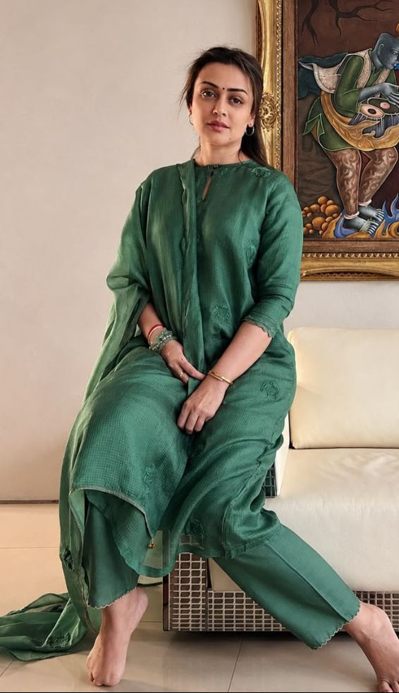 Namrata in Zenisha