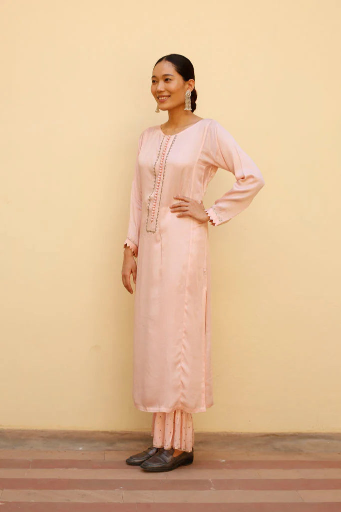 SALMON PINK GHUNDI