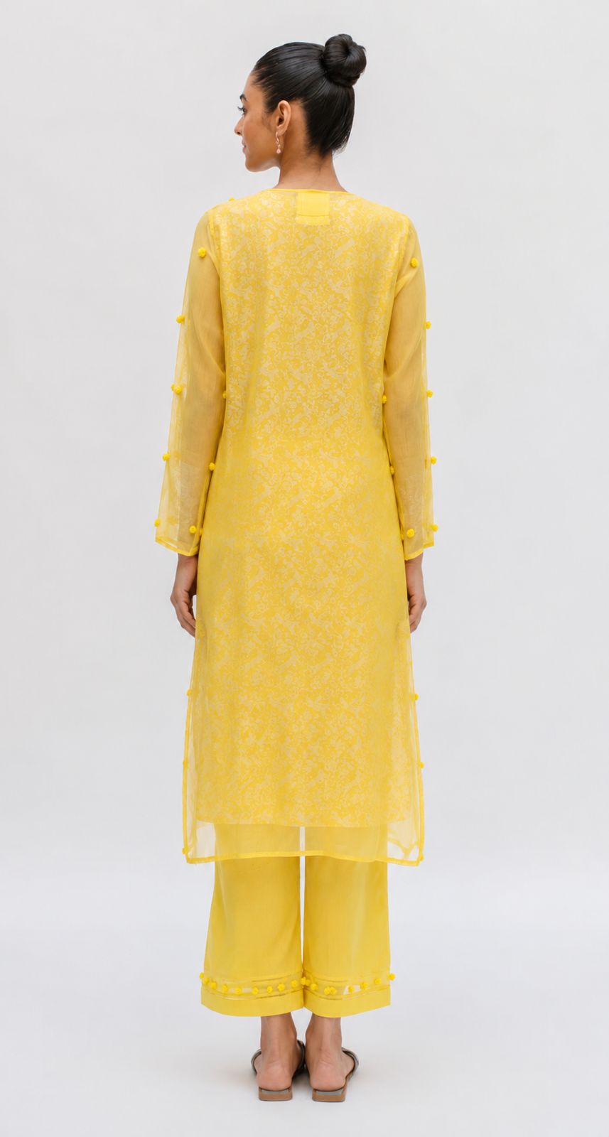 MUNMUN YELLOW