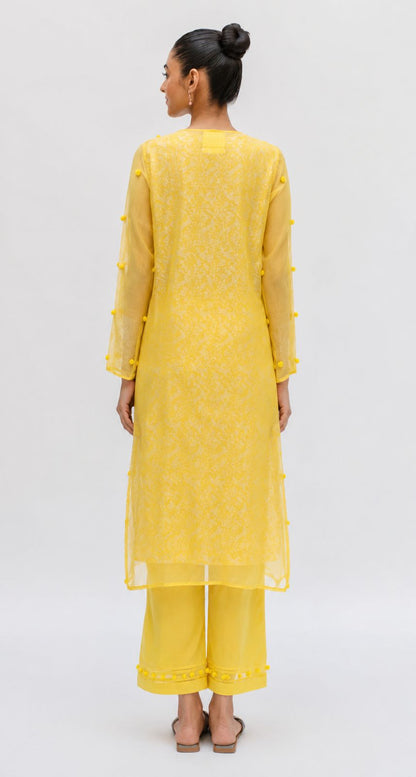 MUNMUN YELLOW