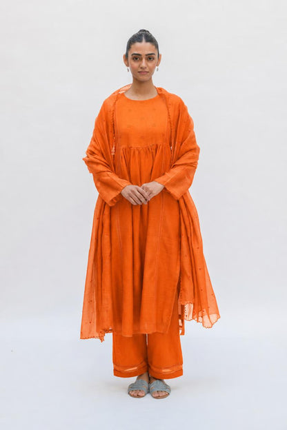 NILA ORANGE