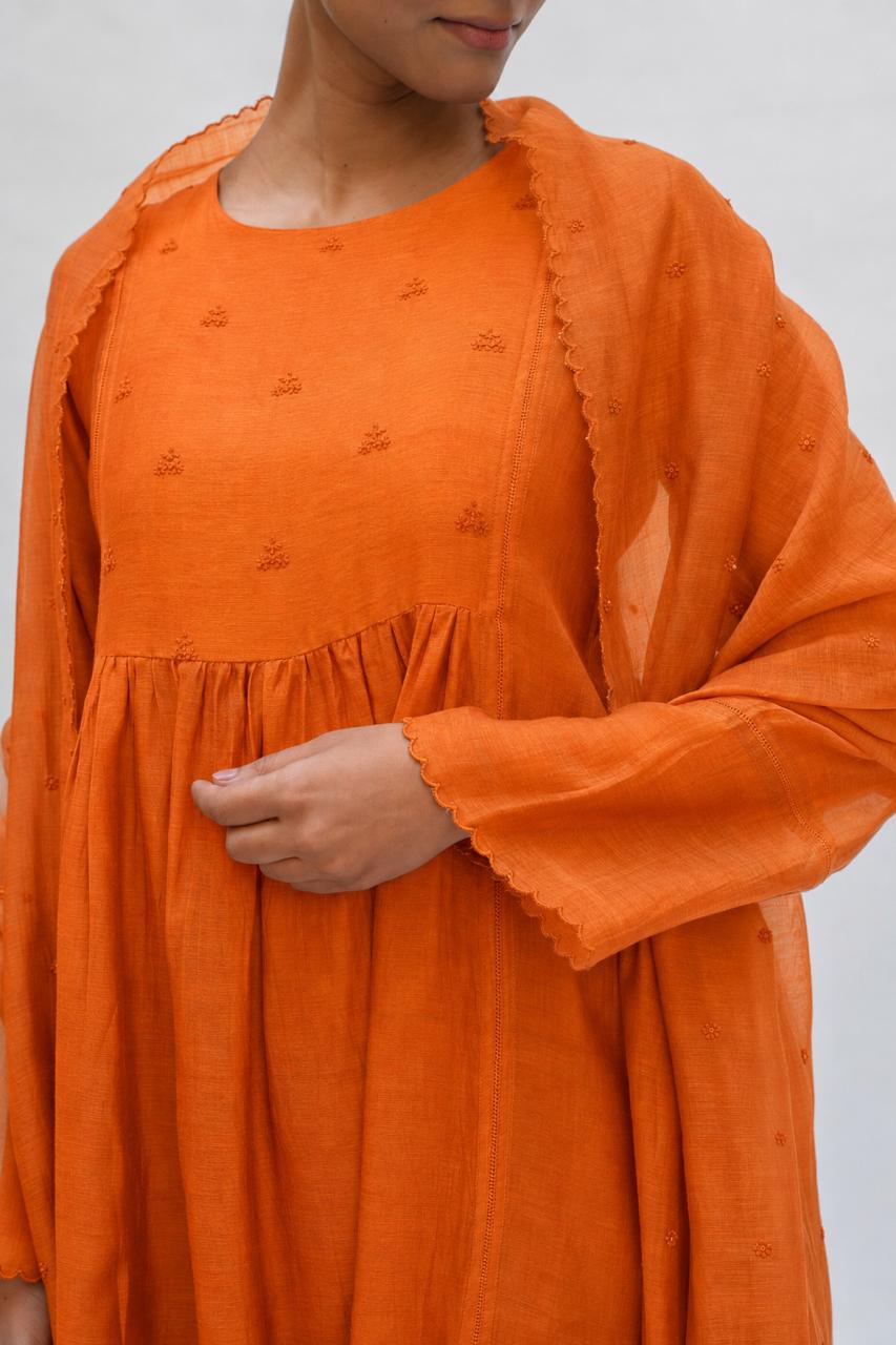 NILA ORANGE