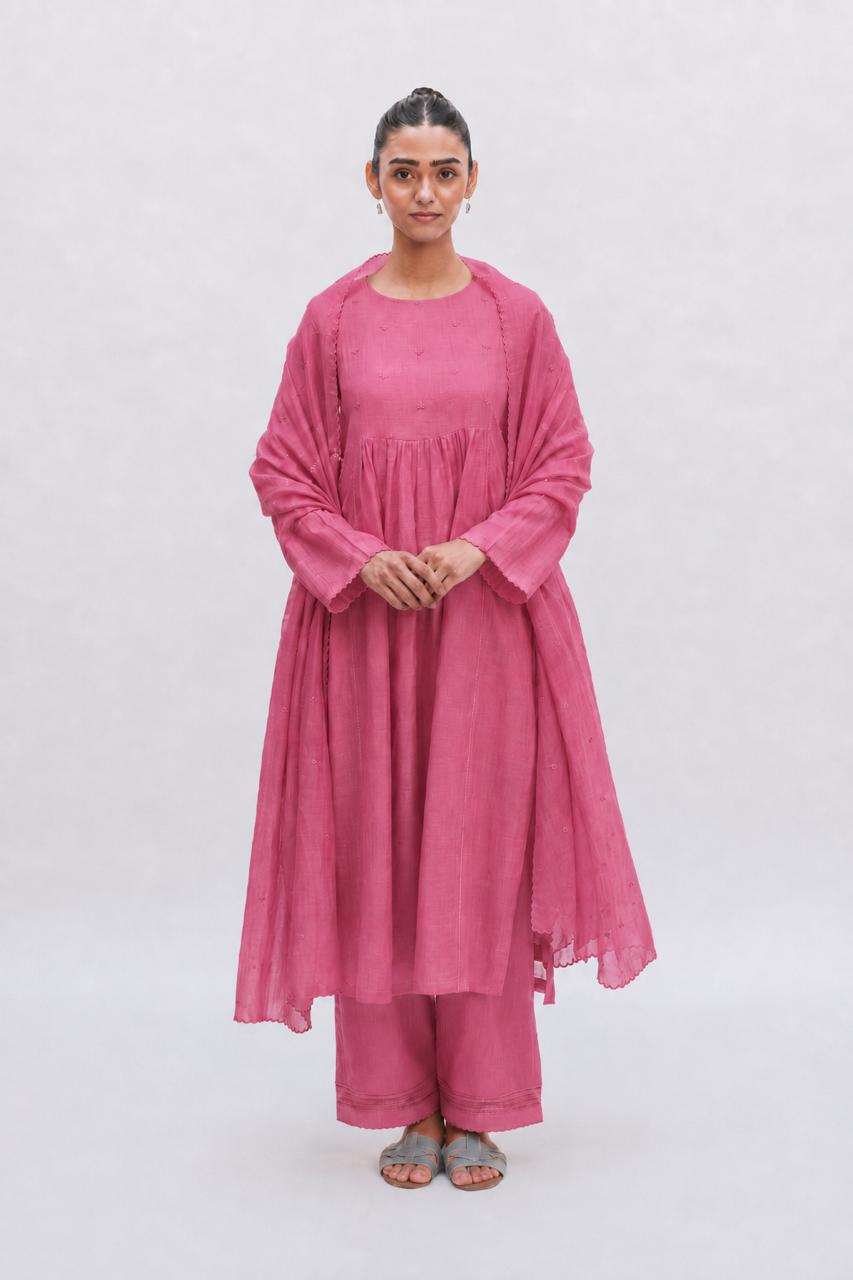 NILA PINK