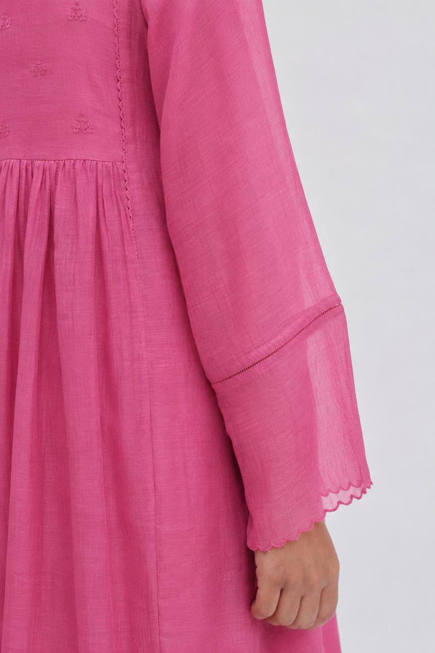 NILA PINK