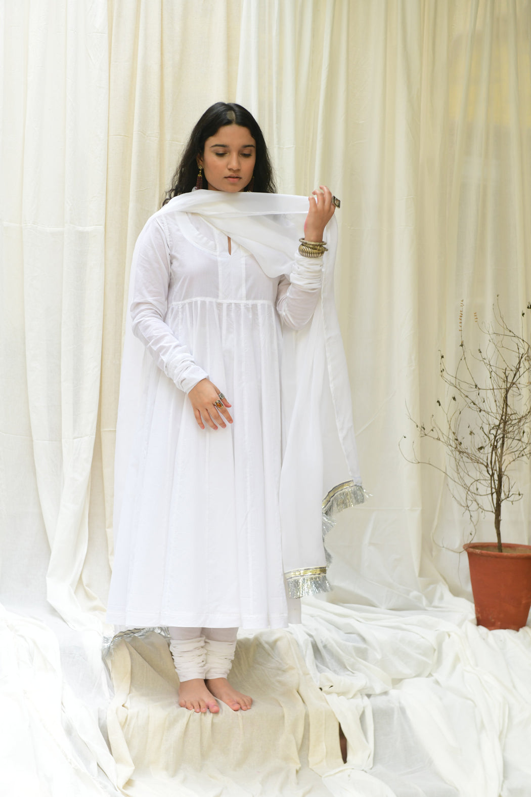 Buy Kaajh Women's Off-White Modal Silk Suit Set Online at Best Price |  Distacart